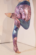 Load image into Gallery viewer, Pink Zebra High Waist Water Legging

