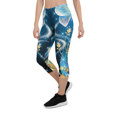 Load image into Gallery viewer, Beautiful Butterfly Capri Leggings
